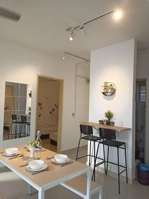 Palm Court Apartment Tanjung Tokong 0*,  Malaysia